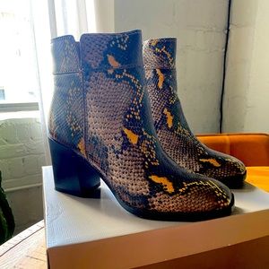 Franco Sarto Generous Yellow MLT LE Size 7